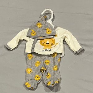 Gerber Preemie cute Lion outfit